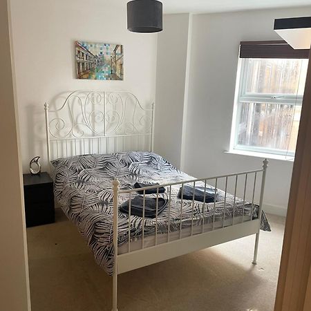 Entire Town Centre 2 Bedroom Apartment Very Close To Beach Bournemouth Exterior photo